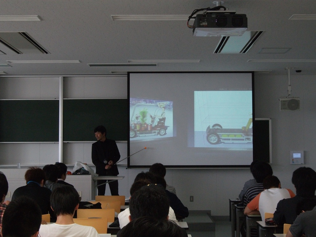 広島工業大学　特別講師　／広島工業大学講義風景写真
