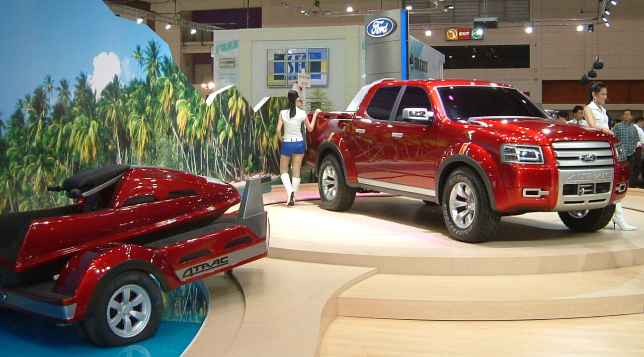 Ford 4-Trac 2005 BKK Show Car／カーデザイン　Ford 4-Trac　写真　バンコクモーターショー
