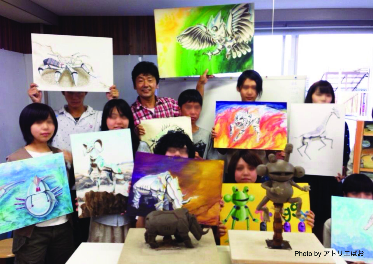 アトリエぱお 美術塾講師/2012アトリエぱおプロダクトデザイン実習集合写真